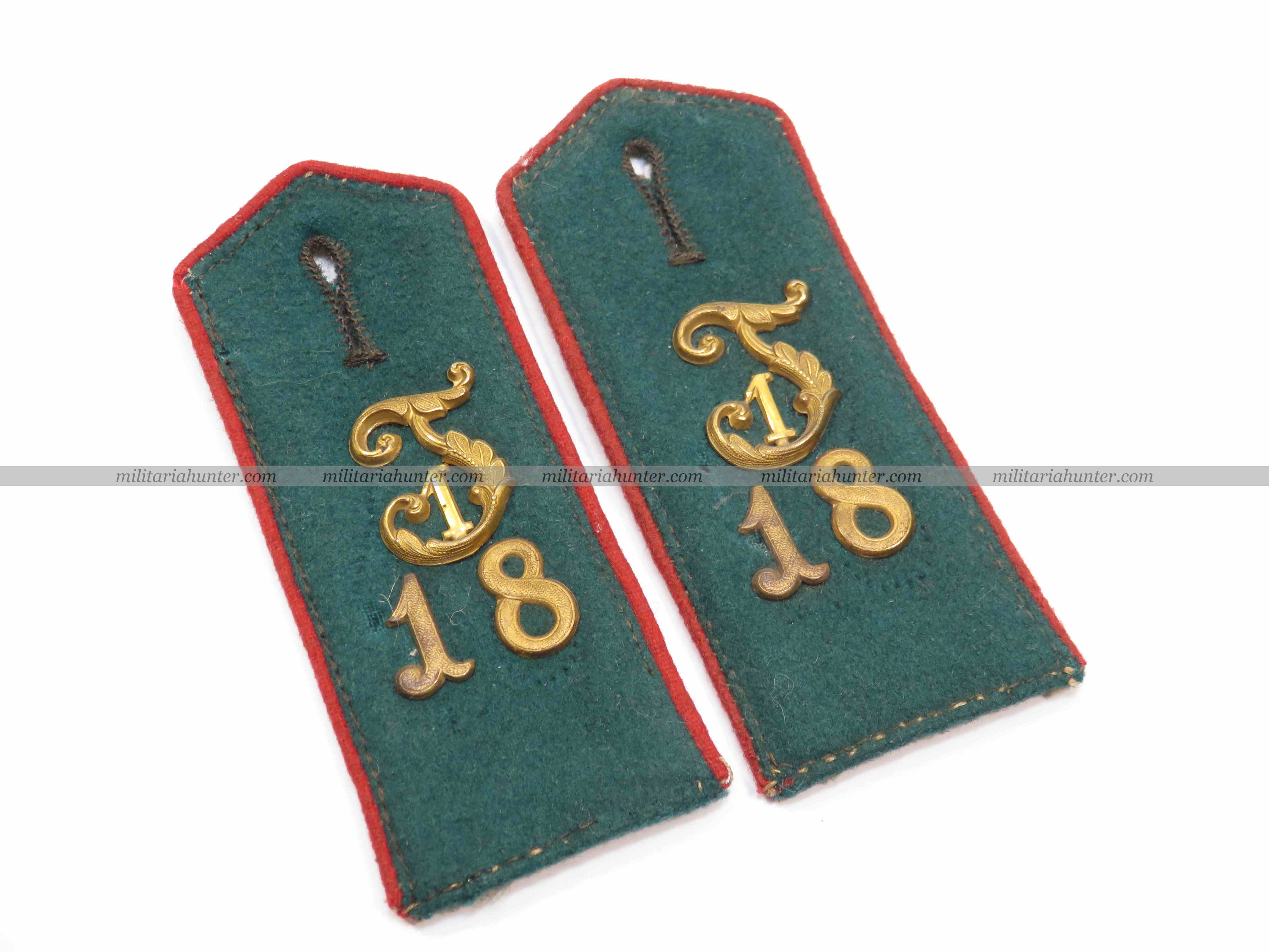 militaria : Pattes d'épaules télégraphiste Nachrichten Truppen - Signal shoulder straps