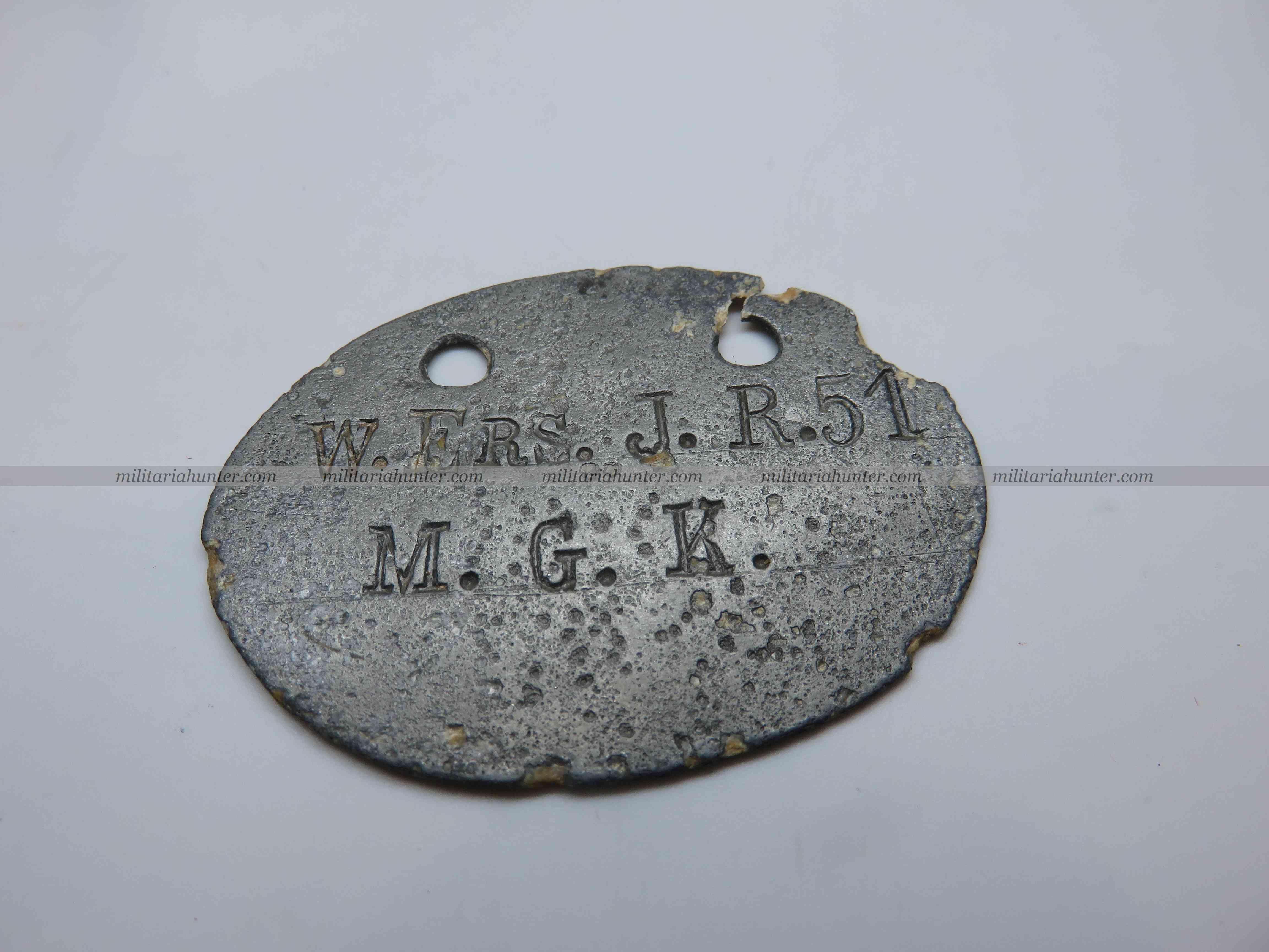 militaria : Plaque d'identité  Mitrailleur Wurttemberg JR 51 MGK Erkennungsmarke