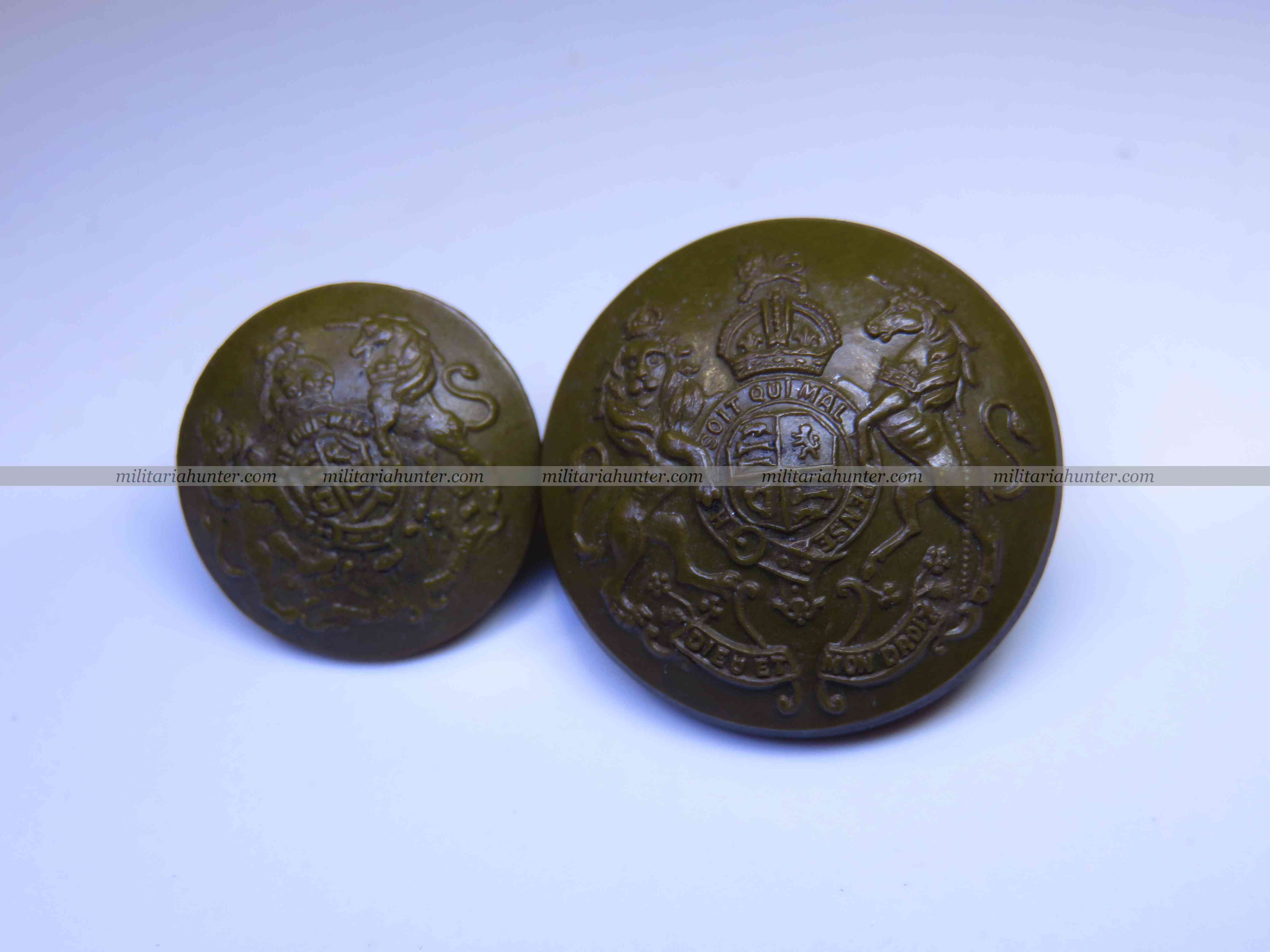 militaria : ww2 british GS green plastic buttons - economy issue