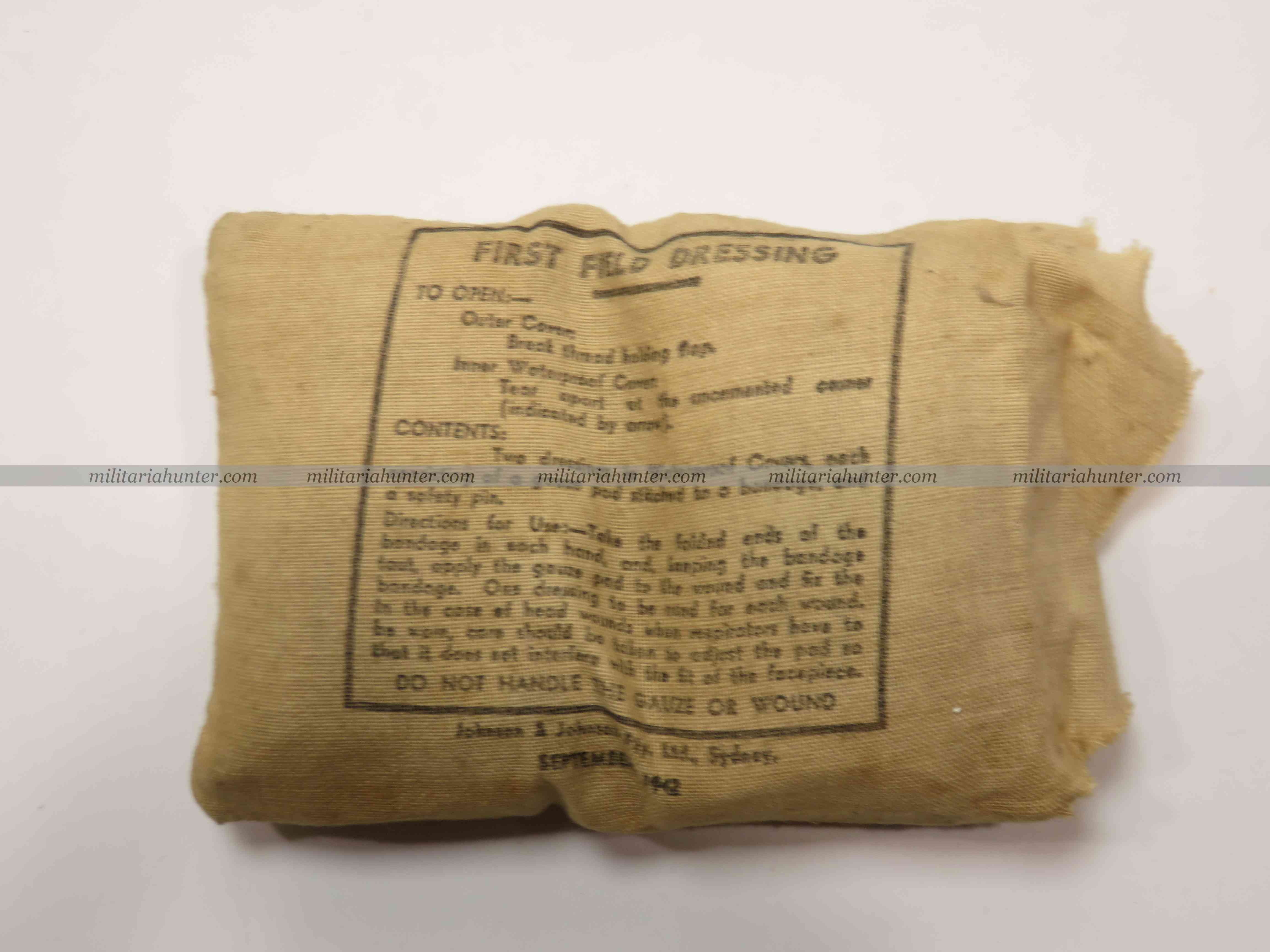 militaria : WW2 british first aid - pansement anglais ww2 daté 1942